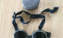 Swiss Military Winter Skiing Goggles And Tin Case Vintage Goggles (5327)