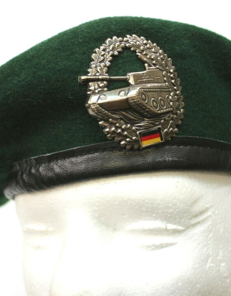 German Bundeswehr Panzer Beret with Badge (Size: 57 cm) (6941)