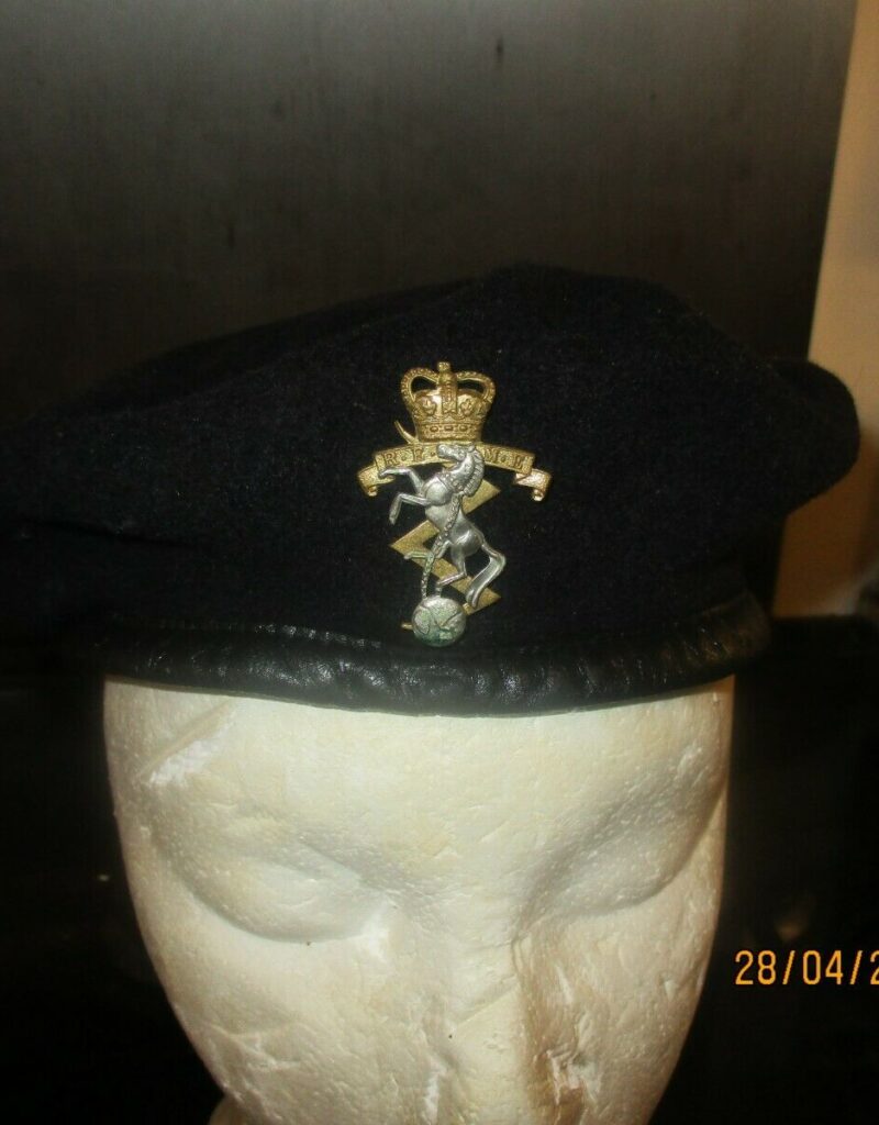 Royal Electrical & Mechanical Engineers (REME) Black Beret (5525)